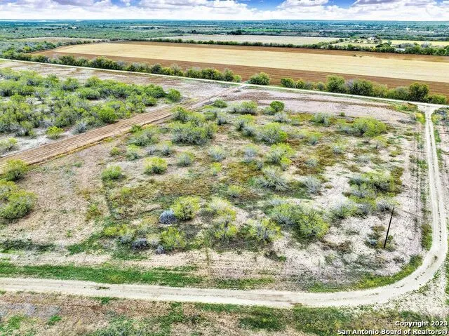 2049 County Road 451 Hondo, TX 78861